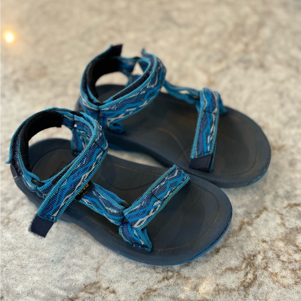 Size 8 Toddler Boy Teva Sandals